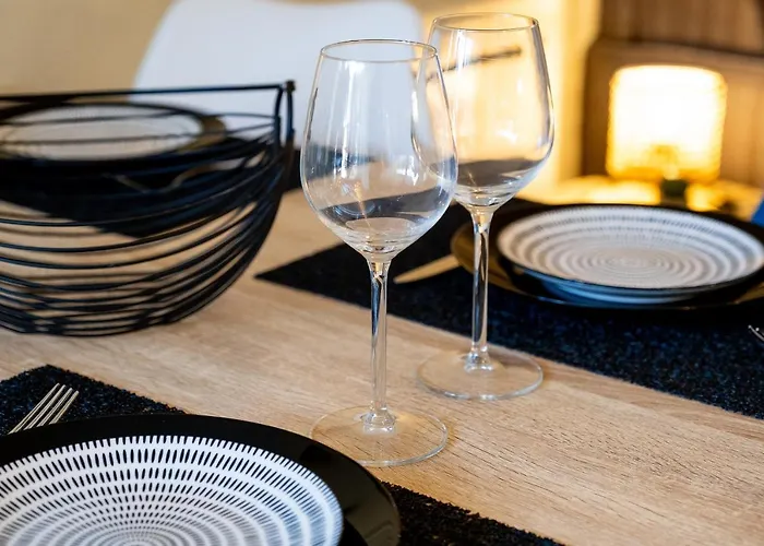 Appart. T 1 Bis, Centre Ville, Entièrement Rénové * Lourdes