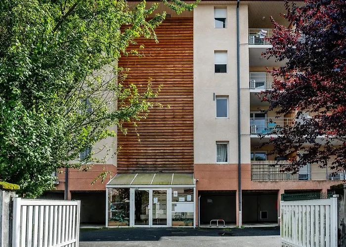 Appart. T 1 Bis, Centre Ville, Entièrement Rénové *