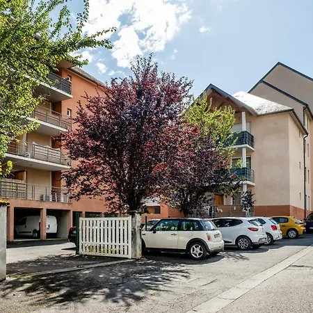 Appart. T 1 Bis, Centre Ville, Entièrement Rénové Lourdes