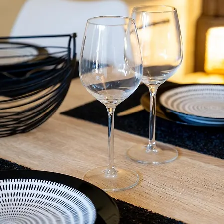 Appart. T 1 Bis, Centre Ville, Entierement Renove * לורדה